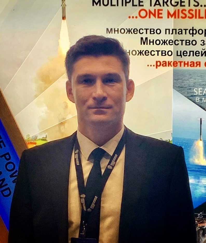 Максимов Игорь Евгеньевич